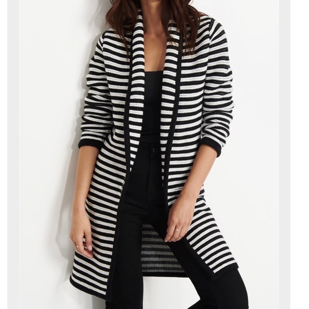 Dynamite Knit long line blazer -Black and White stripe NWOT -Sz Sm-Chic! 🖤 - Picture 5 of 11